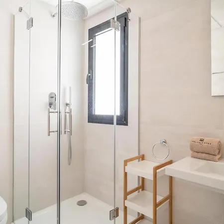 アパート Amazing In With 2 Bedrooms, Outdoor Swimming Pool And Swimming Pool